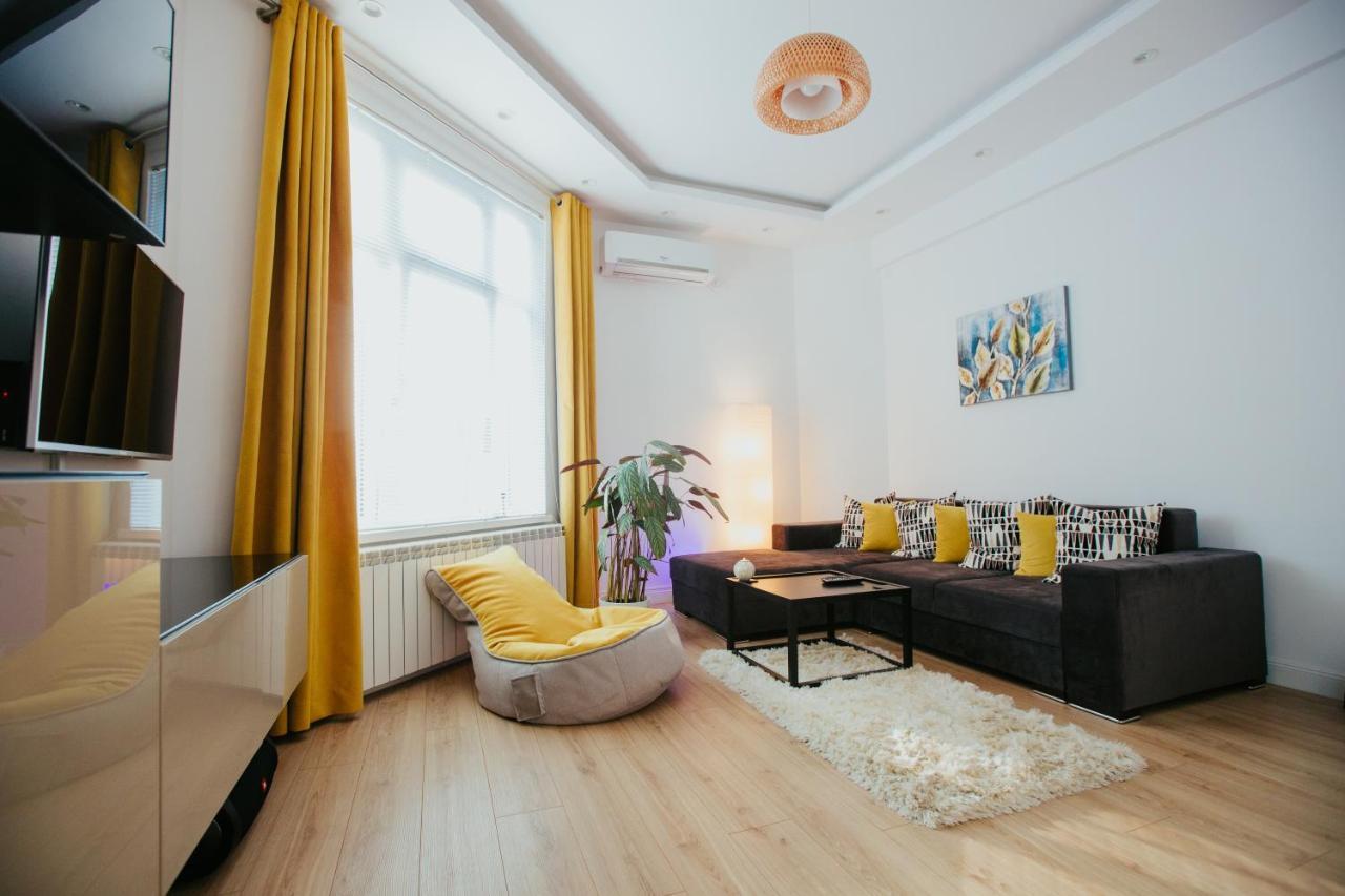 Color Apartments Corneliu Coposu 1A Street Bucarest Extérieur photo