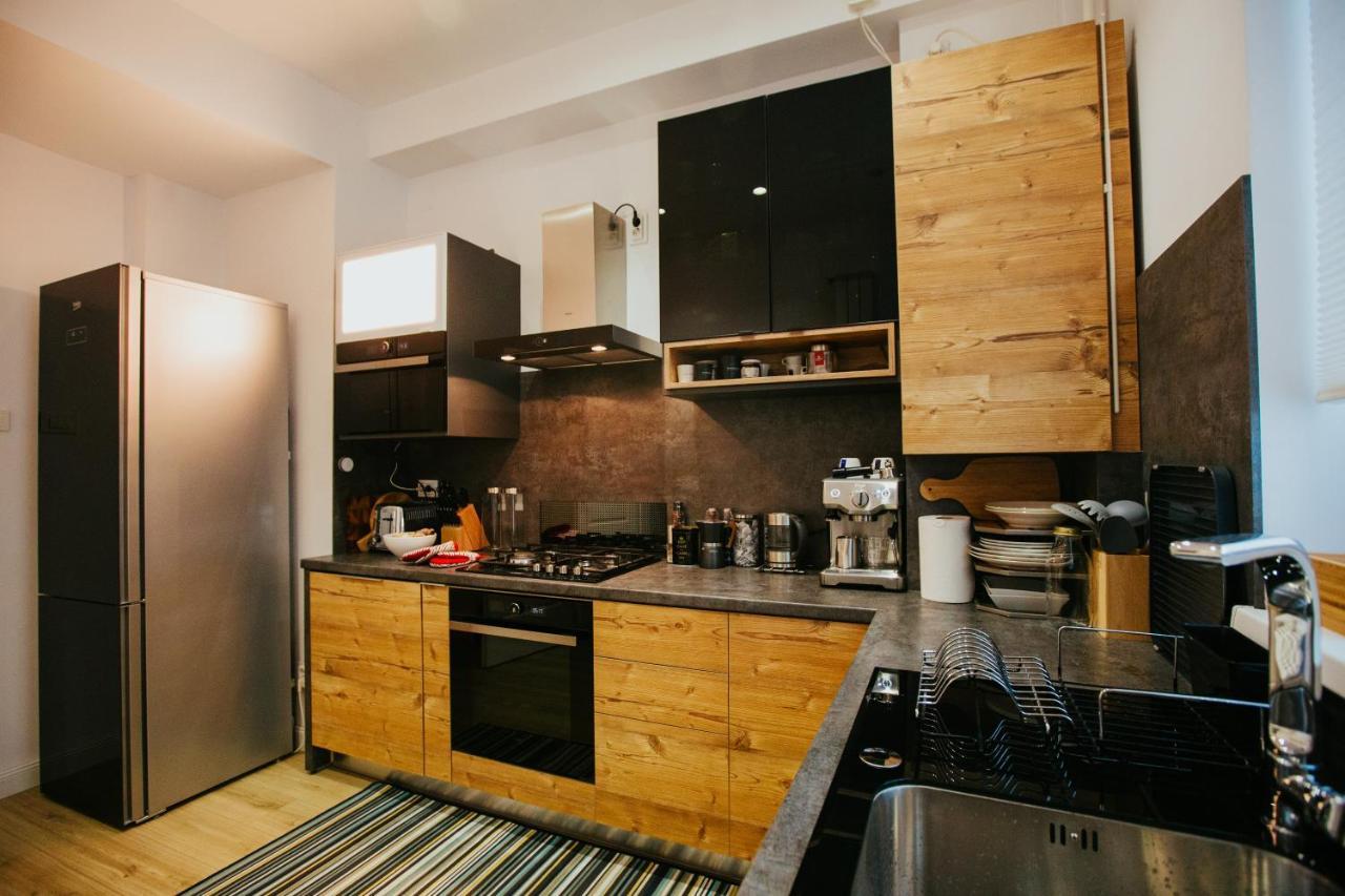 Color Apartments Corneliu Coposu 1A Street Bucarest Extérieur photo