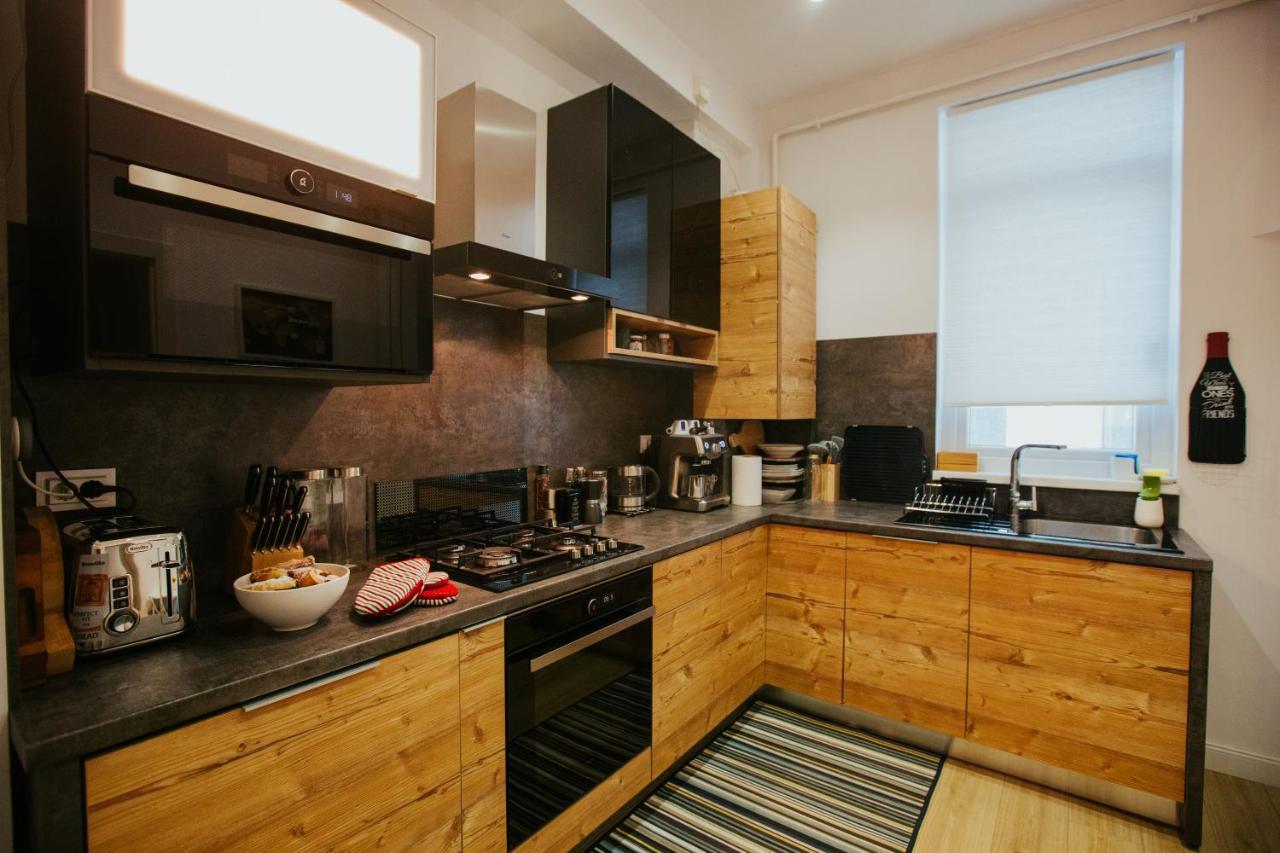 Color Apartments Corneliu Coposu 1A Street Bucarest Extérieur photo
