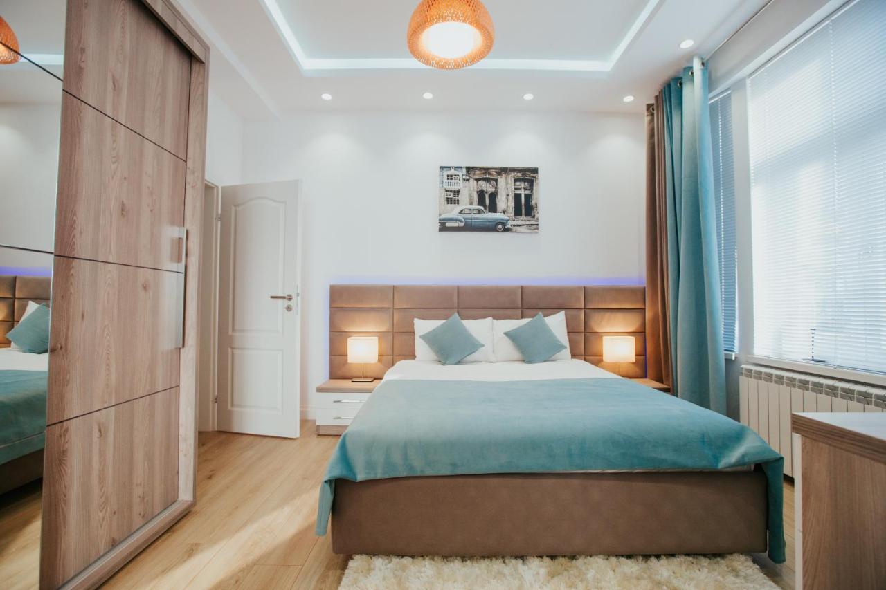 Color Apartments Corneliu Coposu 1A Street Bucarest Extérieur photo