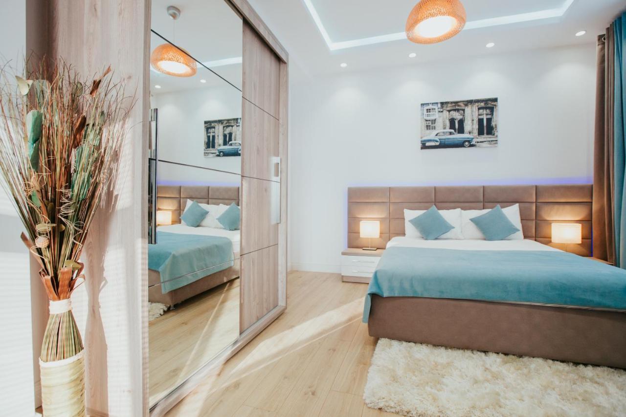 Color Apartments Corneliu Coposu 1A Street Bucarest Extérieur photo