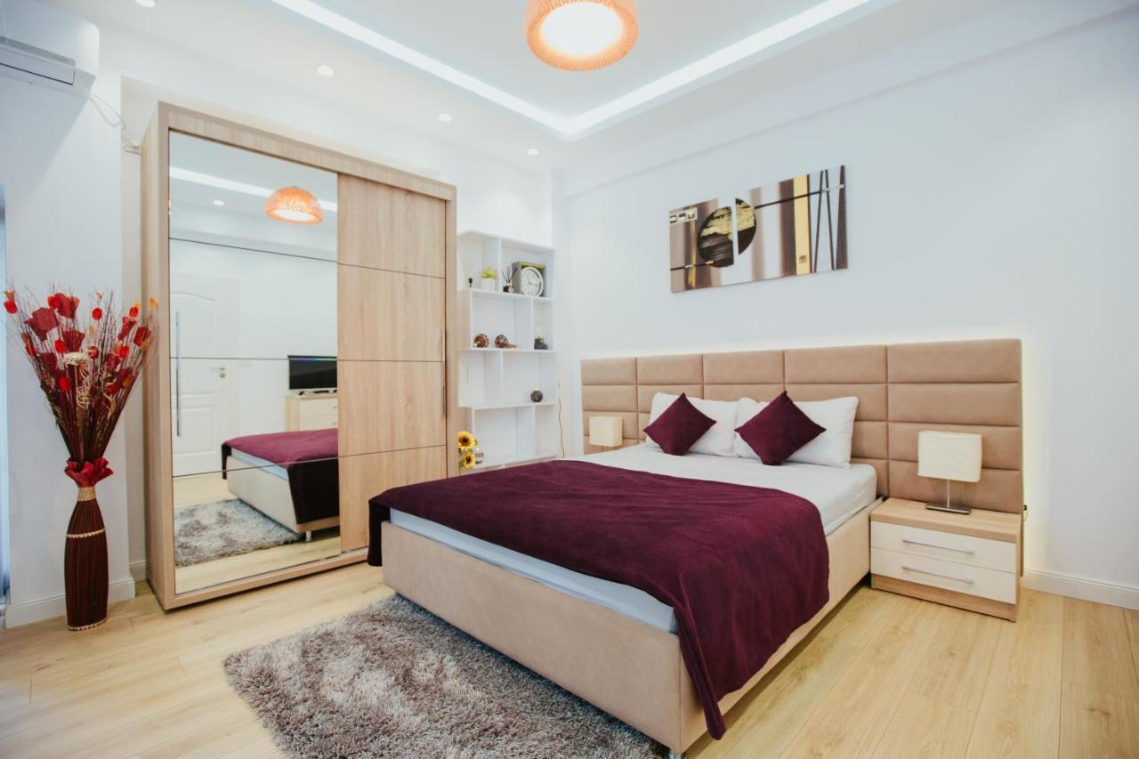 Color Apartments Corneliu Coposu 1A Street Bucarest Extérieur photo